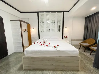 Deluxe-Doppelzimmer mit Badewanne — Le Cartier